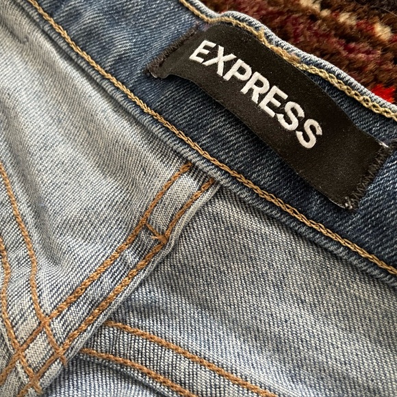 EXPRESS Super High Rise Straight Jeans 2R - Picture 2 of 3